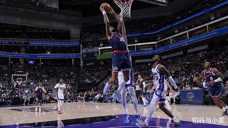 袁隆平墓前多了一袋特殊的稻米