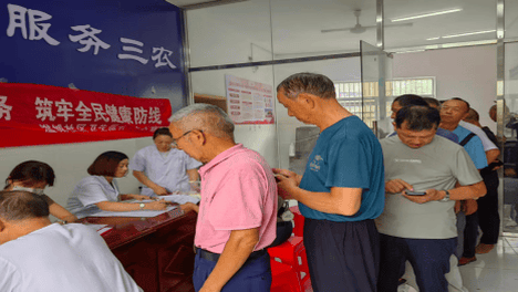 上门体检暖桑榆 真情关爱老干部 ——瑞昌市农业农村局开展上门送健康体检活动