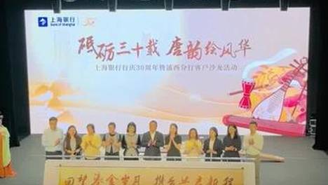 加沙15岁少年饿到只剩18公斤