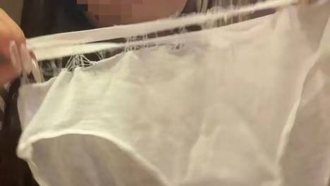 名创优品一次性内裤被投诉“掉到只剩松紧带”！称未获取实物