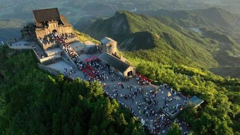 南岳中心景区部分路段实施交通管制