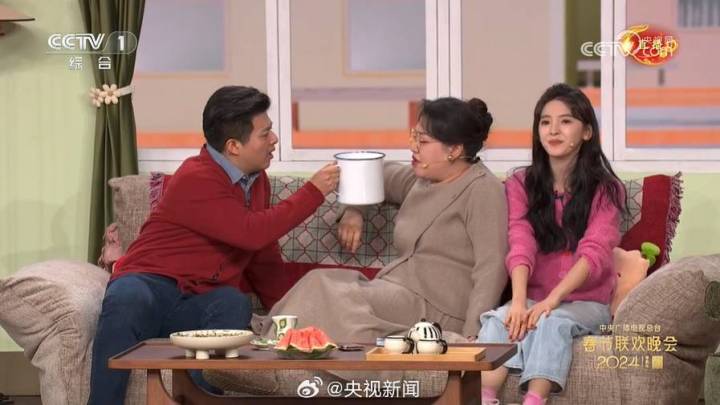 小品《那能一样吗》被指尴尬,你觉得是演员的包袱没有做到位吗?