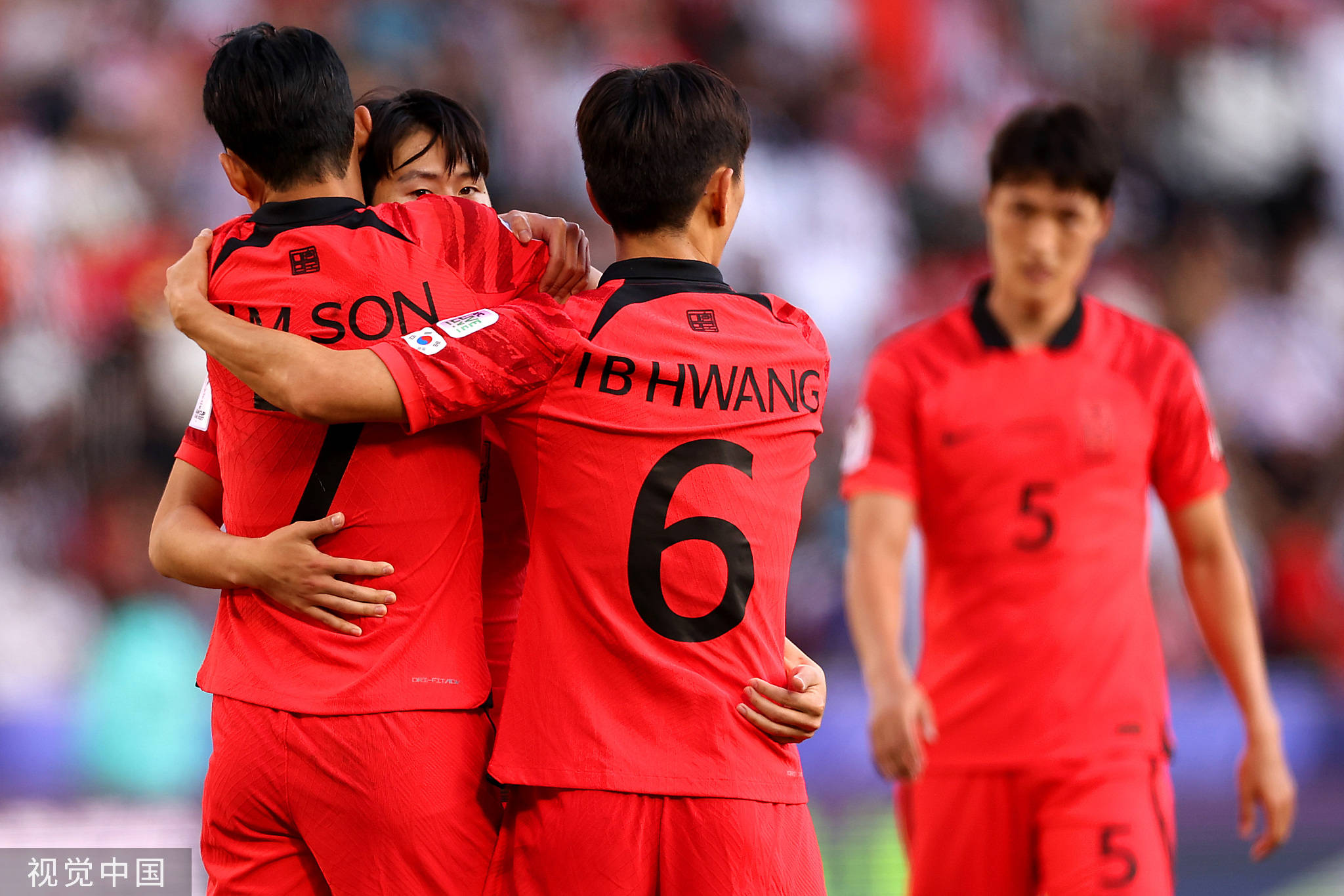 原创             亚洲杯-李刚仁梅开二度+轰世界波 韩国队3-1力克巴林