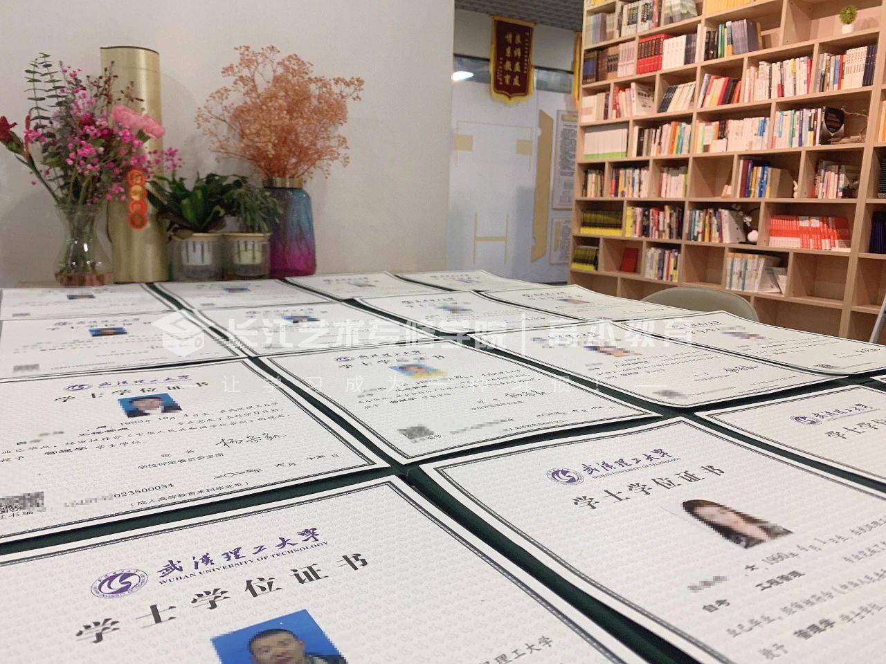 喜报丨武汉理工大学新一批学位证书已下发