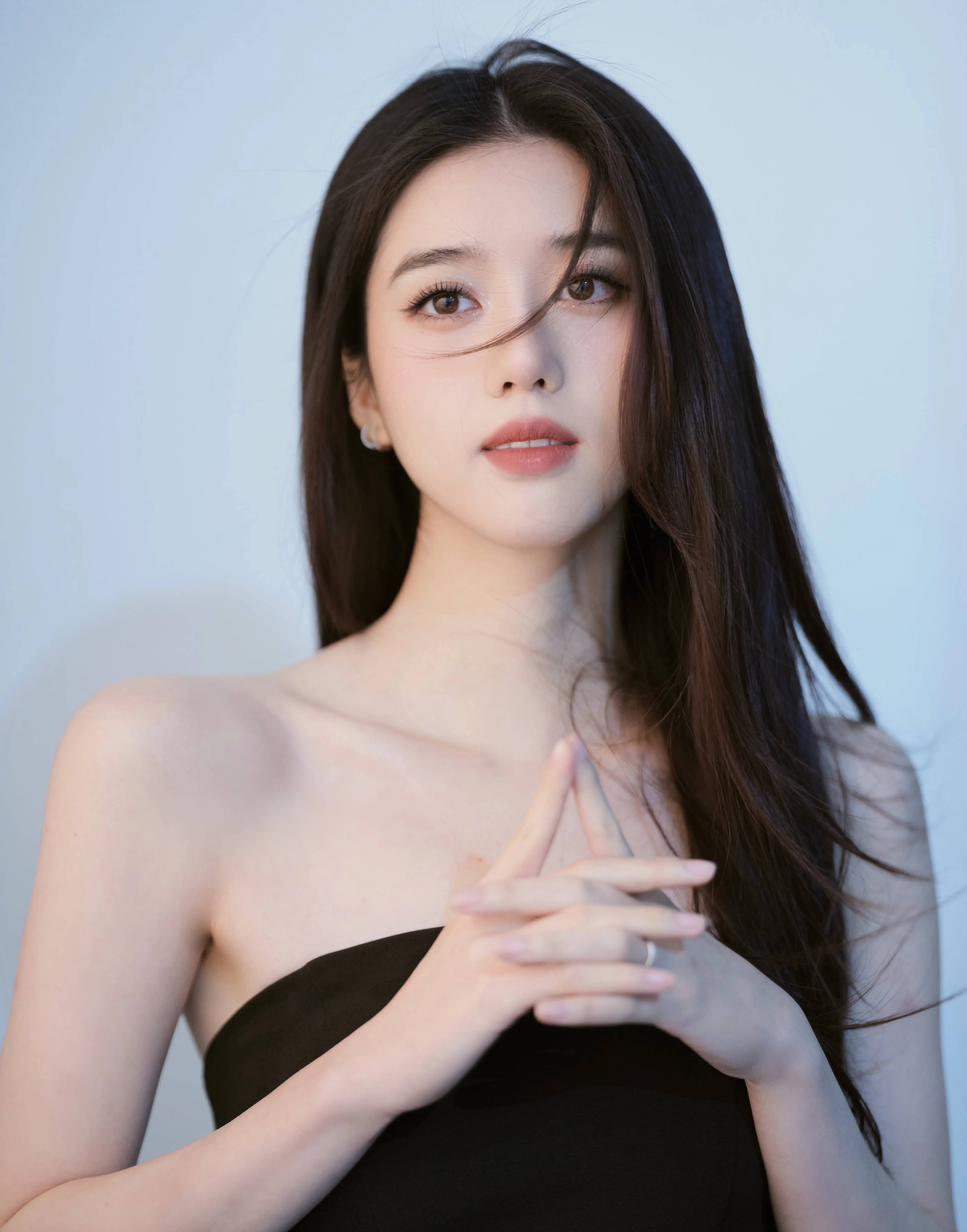 李凯馨回应疑似辱华录音：我出生在中国，这绝不是我说的话