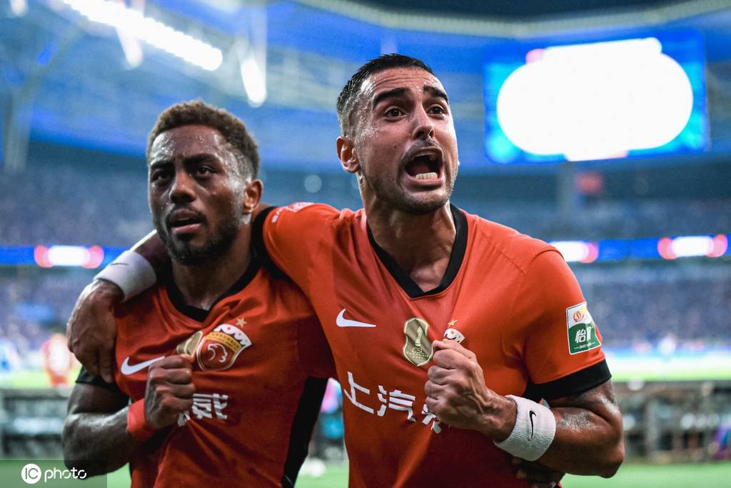 悬念来了！中超-上海德比海港2-1送申花2轮不胜 两队仅差1分