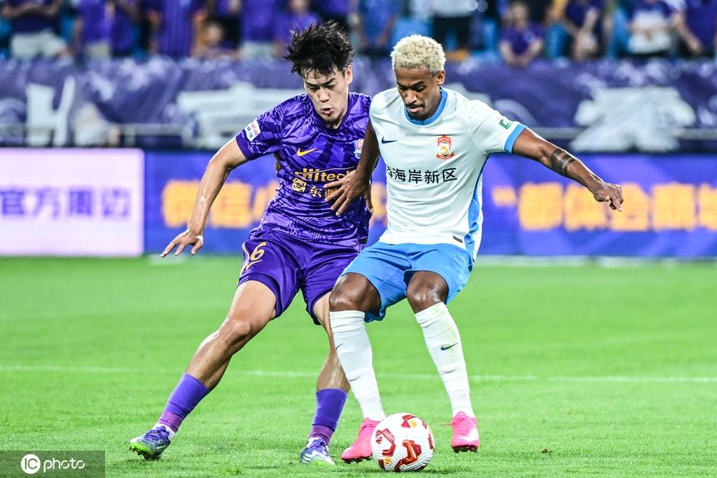 中超-阿代米伤退杨帆进球被吹惹争议 津门虎0-0西海岸