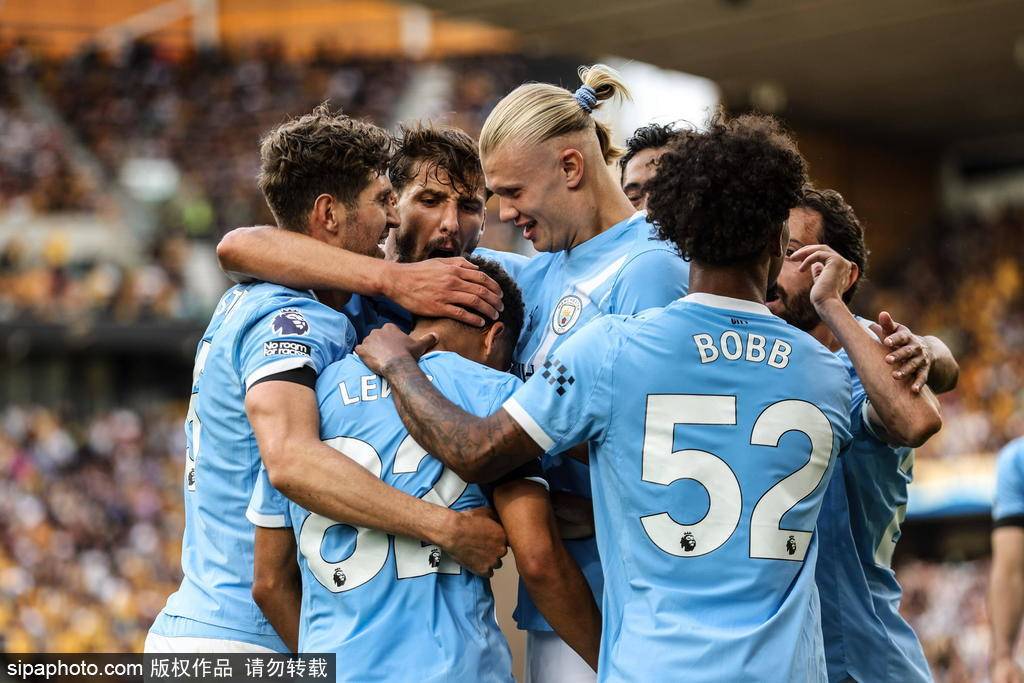 英超-哈兰德双响赖因德斯传射建功 曼城4-0狼队暂登顶