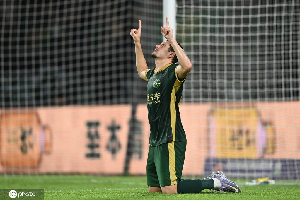 中超-罗斯中柱卡列洛弗兰克破门 浙江队2-0津门虎