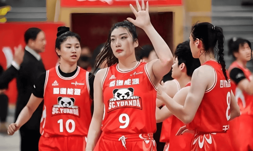 CBA盘口与数据深度__今日CBA盘口分析·大小分策略·球队档案84比50大胜34分！女篮霸主首秀杀红眼：李梦缺阵高颂13分6板！