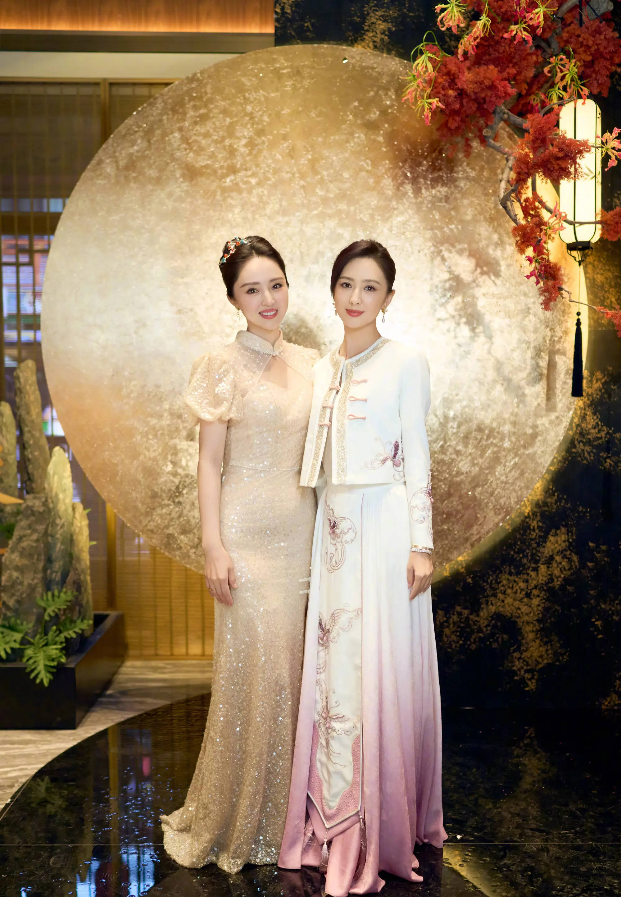 佟丽娅祝董璇新婚快乐：我这儿永远是你的“娘家港湾”