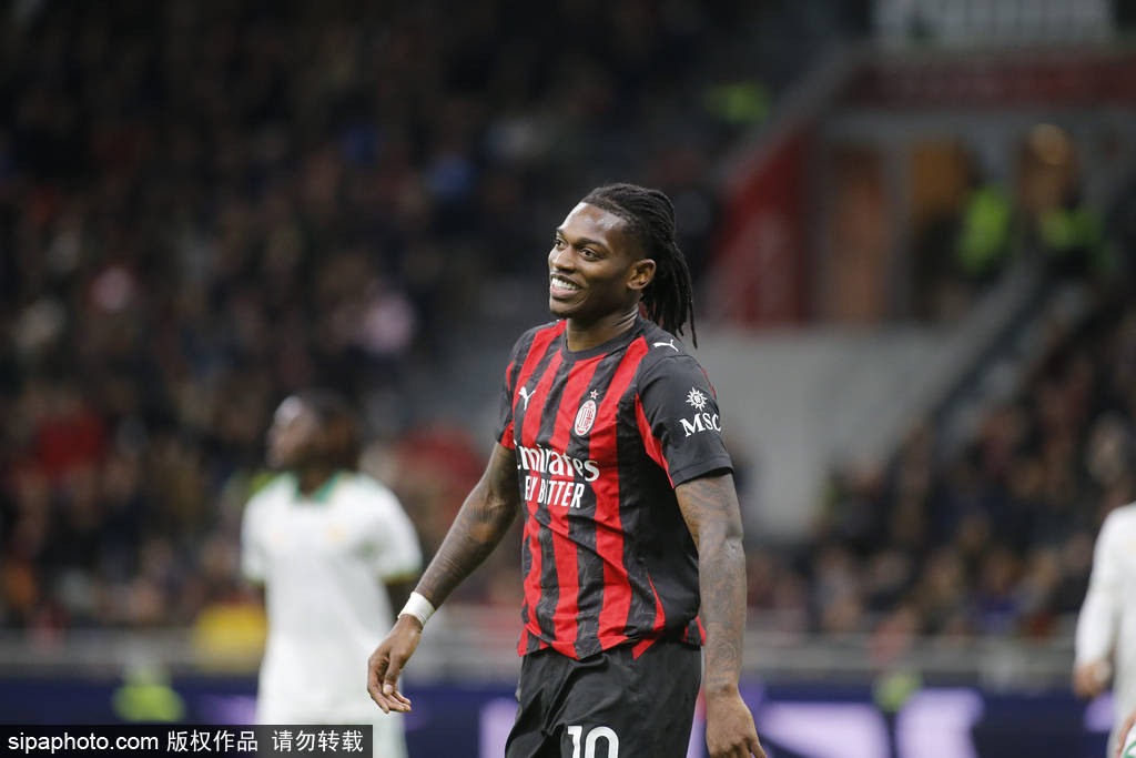 意甲-莱奥助攻帕夫洛维奇制胜球 AC米兰1-0小胜罗马