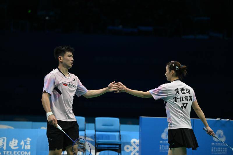 全运羽毛球-雅思组合2-0完胜混双夺金 生涯完美谢幕!