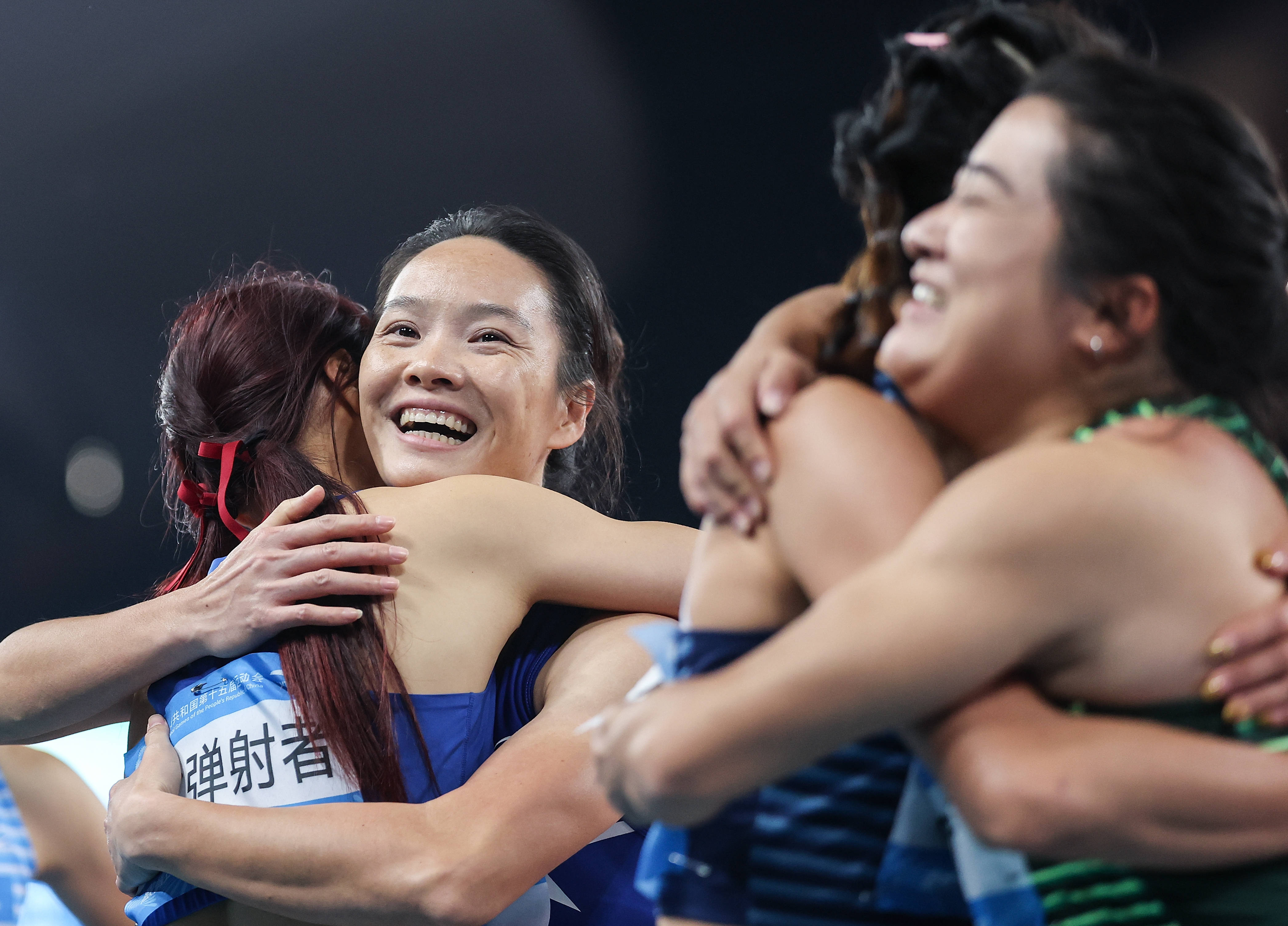 全运会田径综述： 新星闪耀 老将告别 三地交融