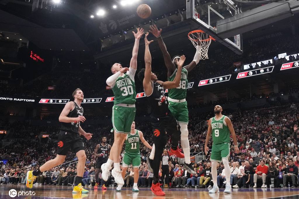 不摆烂了!绿军重回东部前三 一套残阵何以玩出新花样?