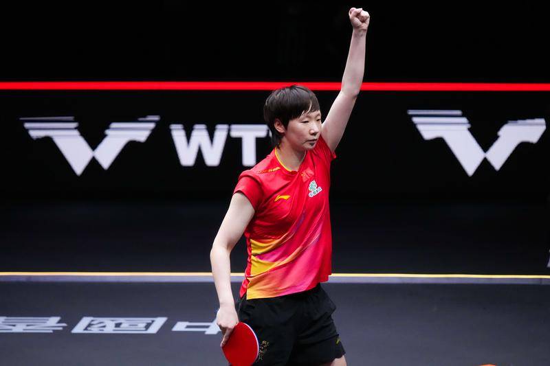 WTT总决赛:王曼昱一周双杀张本美和进八强 王楚钦4-3逆转松岛辉空