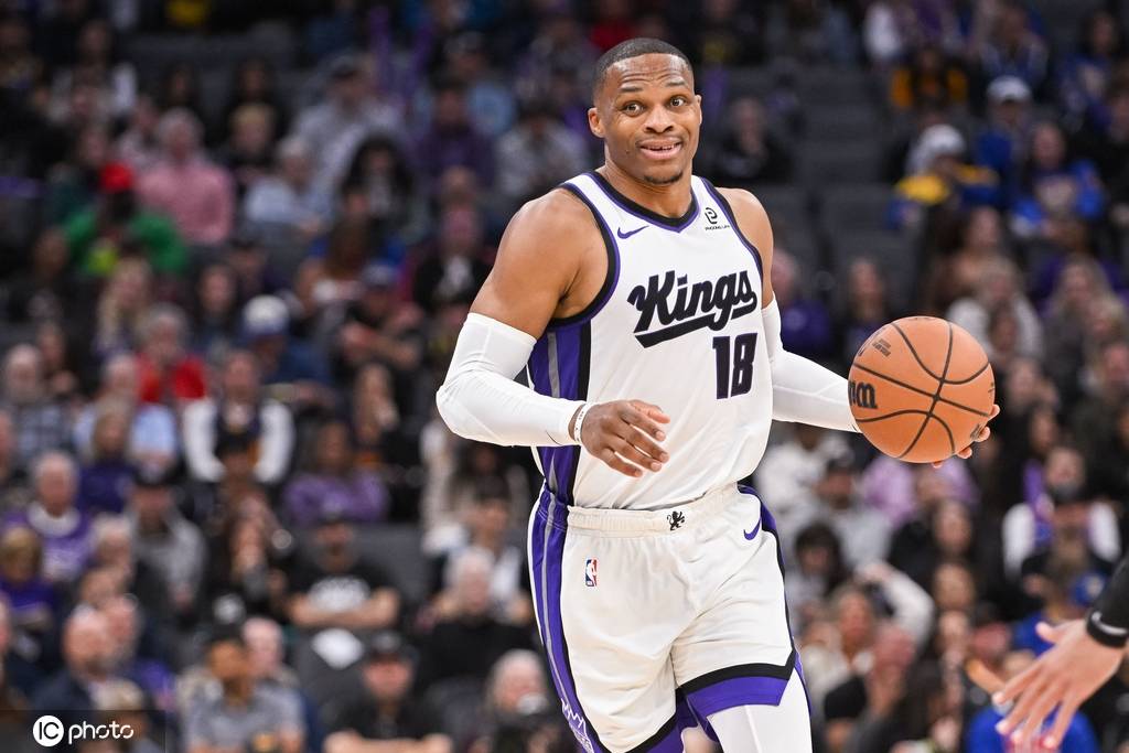 威少或将再次失业!国王启动清仓大甩卖 这次会选择CBA吗?