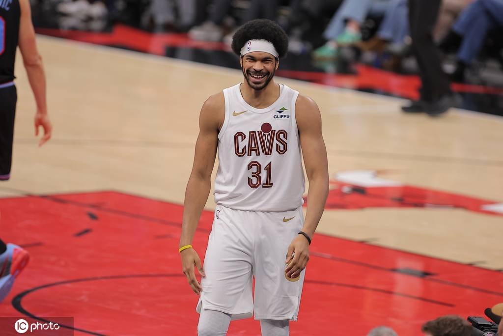 联盟最贵战队深陷衰退危机 骑士的困局要靠詹姆斯来救？