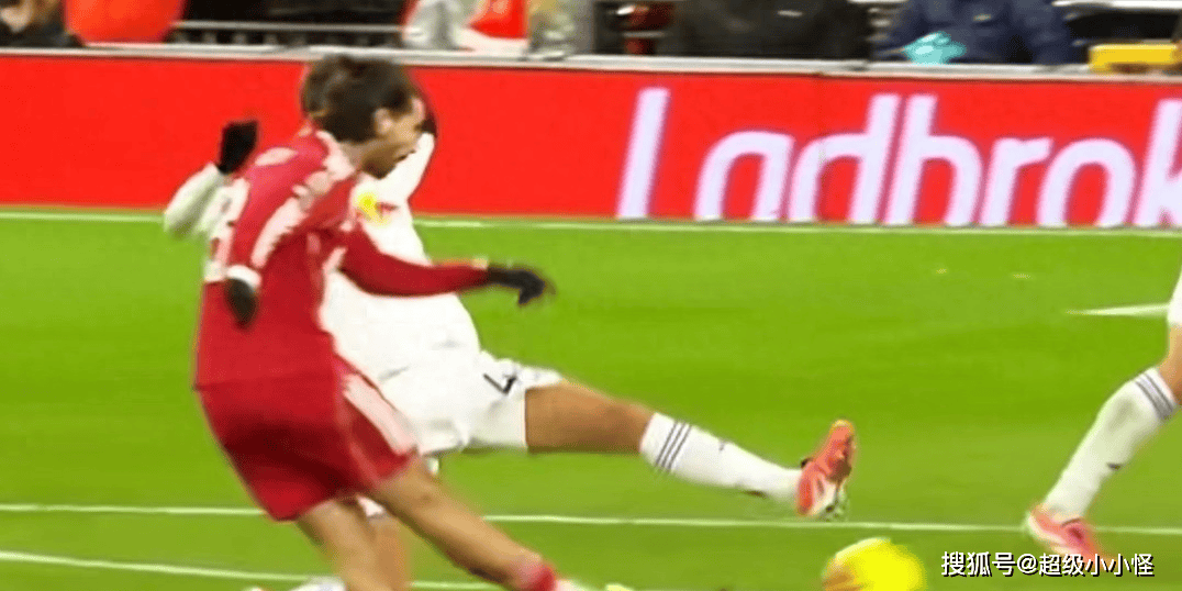 英格兰足球超级联赛随着利物浦、曼城被逼平热刺0-0英超积分榜出炉阿森纳得利