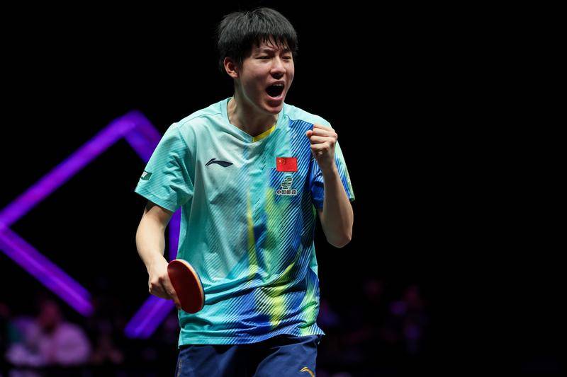 国乒男单独苗！胜赛局战至21-19！温瑞博4-2张本智和进决赛