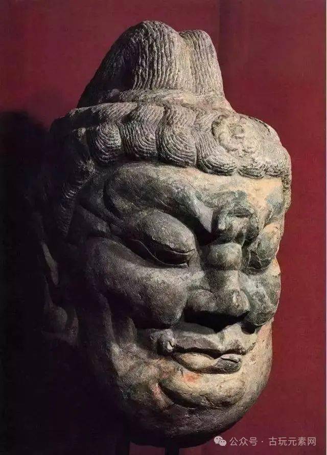 他与洋人内外勾结，龙门石窟1400年的国宝文物被他1.4万大洋卖掉！