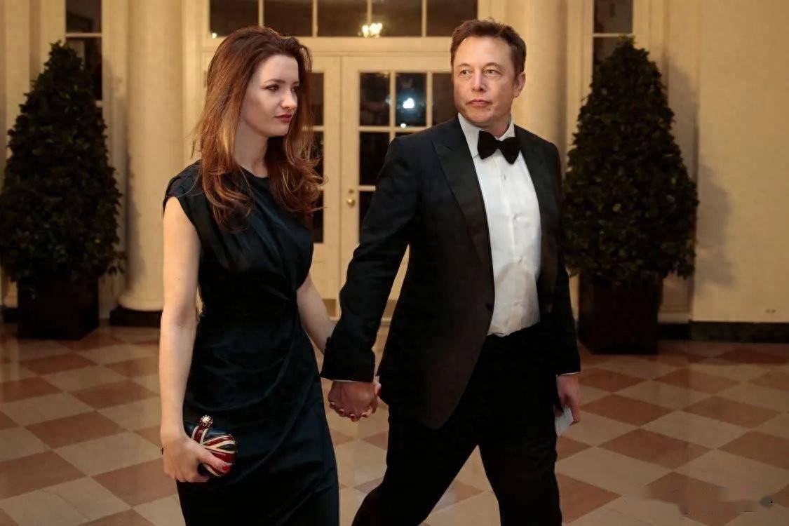 马斯克被曝与多名员工有染,与实习生发生关系,要求为其生孩子-马斯克hr