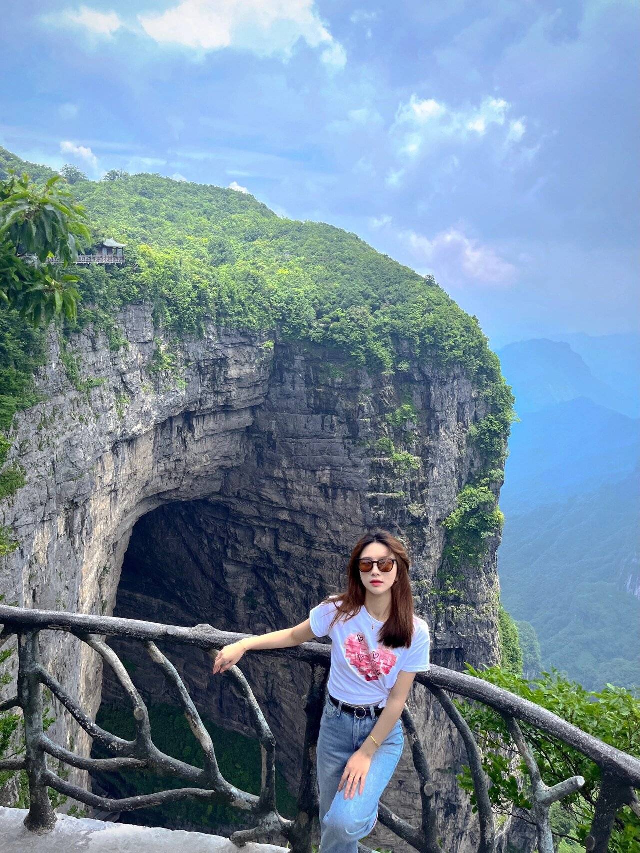 “张家界旅游一天攻略必去景【OKX 哈希游