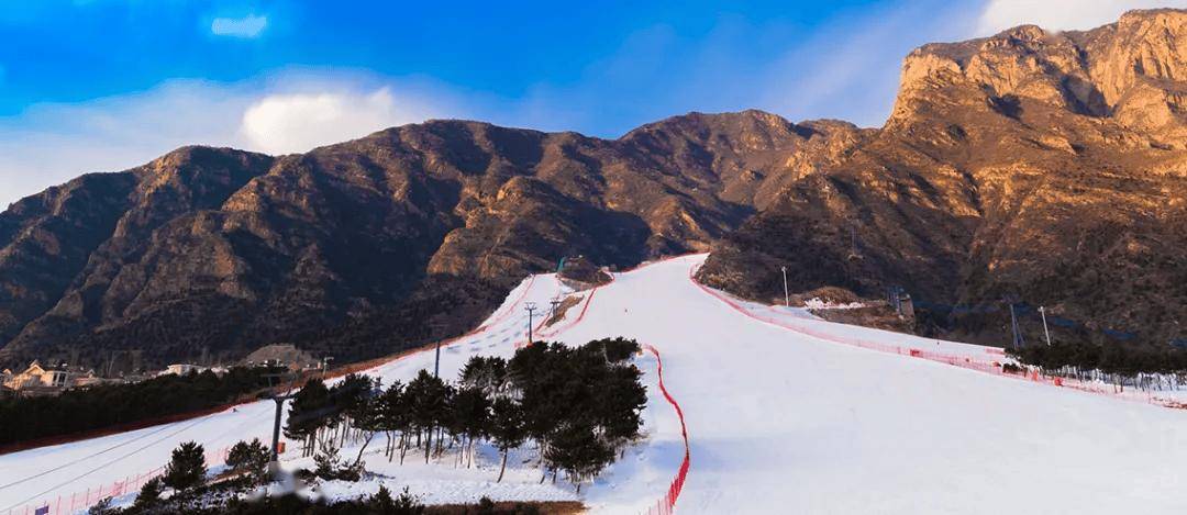 不看后悔（万科石京龙滑雪2020季卡）万科石京龙滑雪场中级道坡度，青青滑雪 | 12.14/12.15 万科石京龙滑雪场，开板！快来，广州烈士陵园简介，ua741，