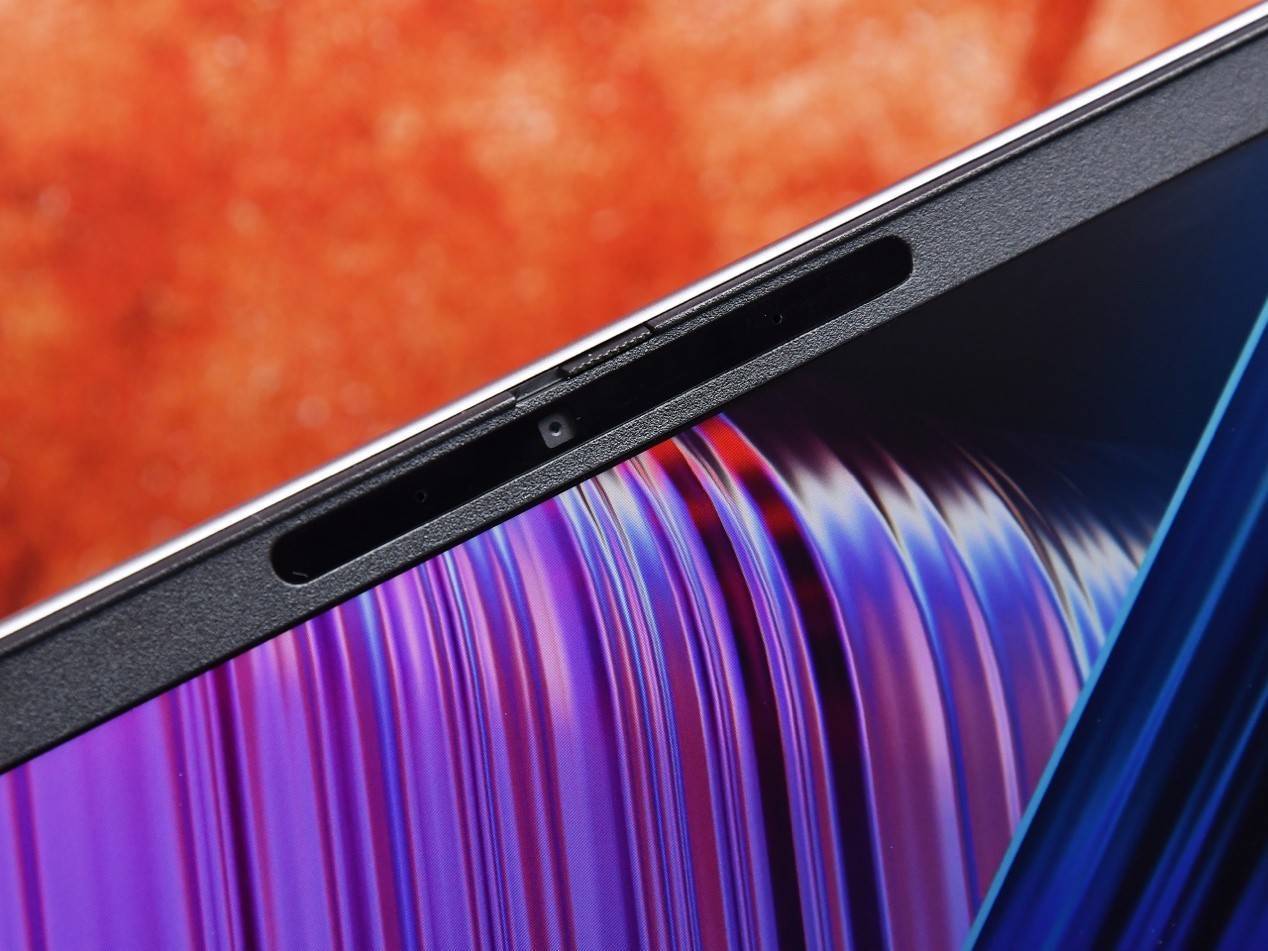 惠普战99 AI商务超能本:AI时代的办公利器,你值得拥有吗? 惠普战99 AI商务超能本:AI时代的办公利器,你值得拥有吗?