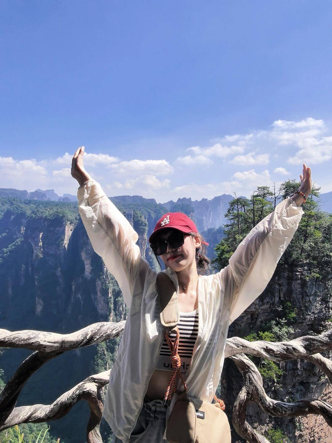 【OKX 哈希游戏】区块链加密游戏玩法教程，新手必看！到张家界旅游攻略及费用：详尽攻略与花费指南！