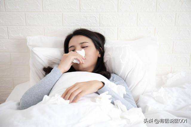 感冒别乱囤药！这两种常用药只对2类感冒管用，用错加重鼻塞咳嗽