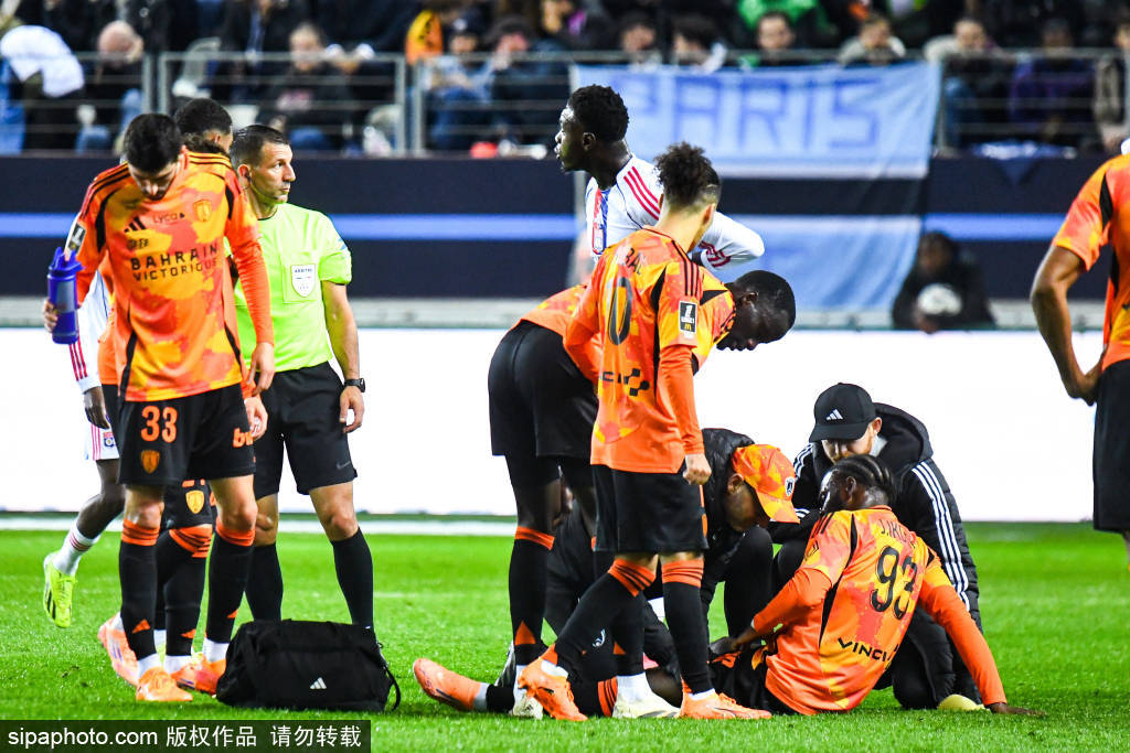 蓉城逆转希望渺茫：费利佩绝杀被判无效，周定洋越位成关键