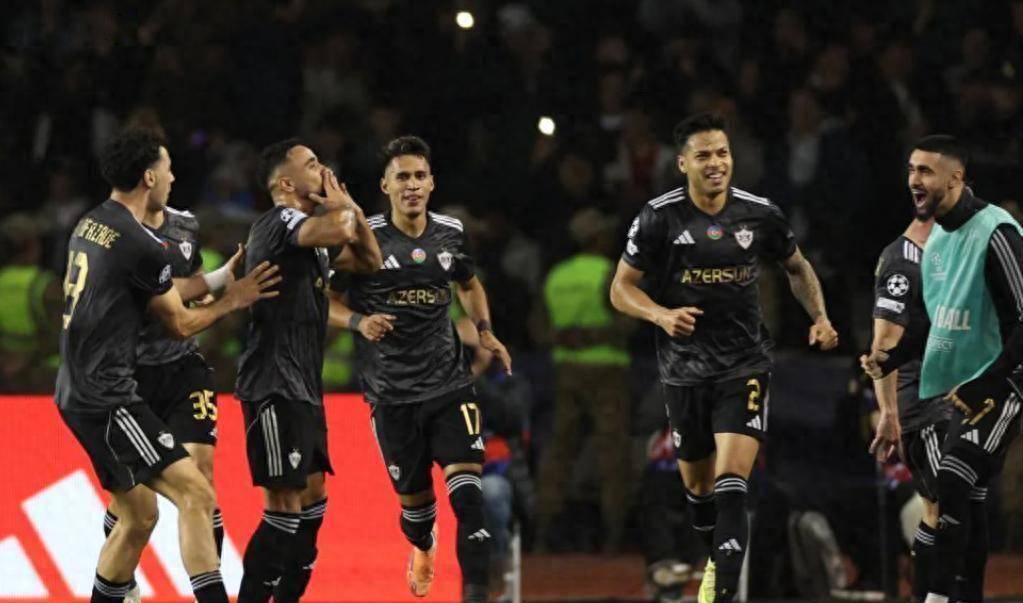 欧冠爆冷夜：切尔西翻车英超连胜终结2亚洲队创历史！积分榜乱了英格兰足球超级联赛