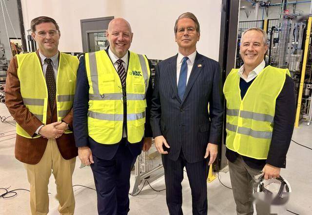 美国打破中国稀土垄断?结束中国卡脖子?贝森特开了个国际玩笑