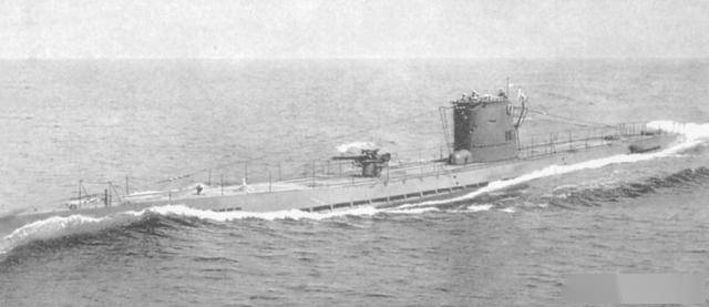 空中与水下的意外邂逅：飞艇对抗潜艇的真实故事