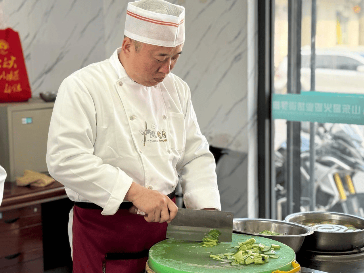 探秘日韩劳务市场：专业服务与出海良机乐鱼体育- 乐鱼体育官网- APP世界杯指定平台