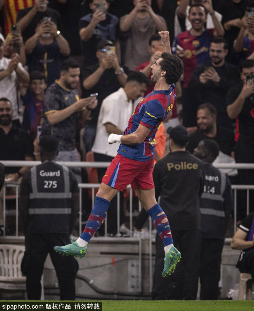 西班牙足球甲级联赛重磅！梅西绝杀助巴萨逆转战术解析揭示他的影响力