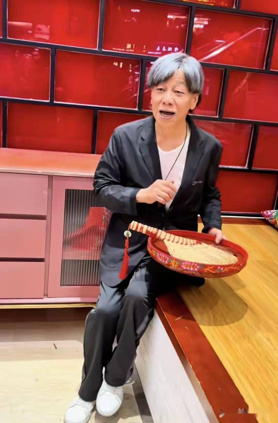 梁小龙离世原因曝光，好友曝最后24小时：吃火锅、赠字画，没遭罪