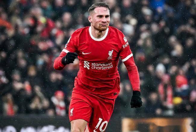 英超争4大战1-英超联赛免费高清直播+实时赛程+积分预测（2025赛季全覆盖）0！利物浦进球被吹仍压哨绝杀3队同积45分