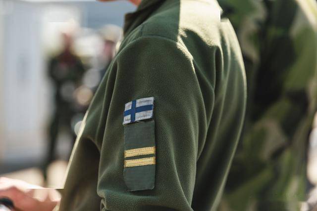 从弃子到全能王：麦道F/A-18“大黄蜂”的逆袭之路