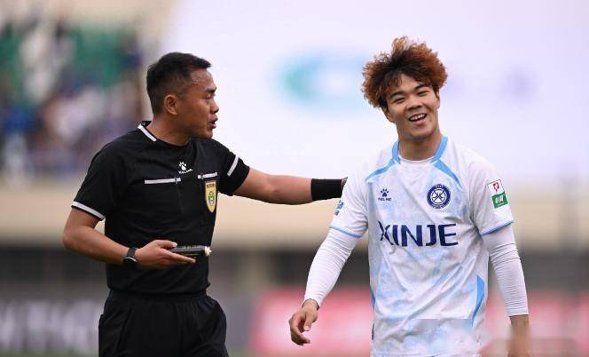 随着支云1-0吴钩0-0广州豹2-1亚泰领跑中甲最新积分榜诞生