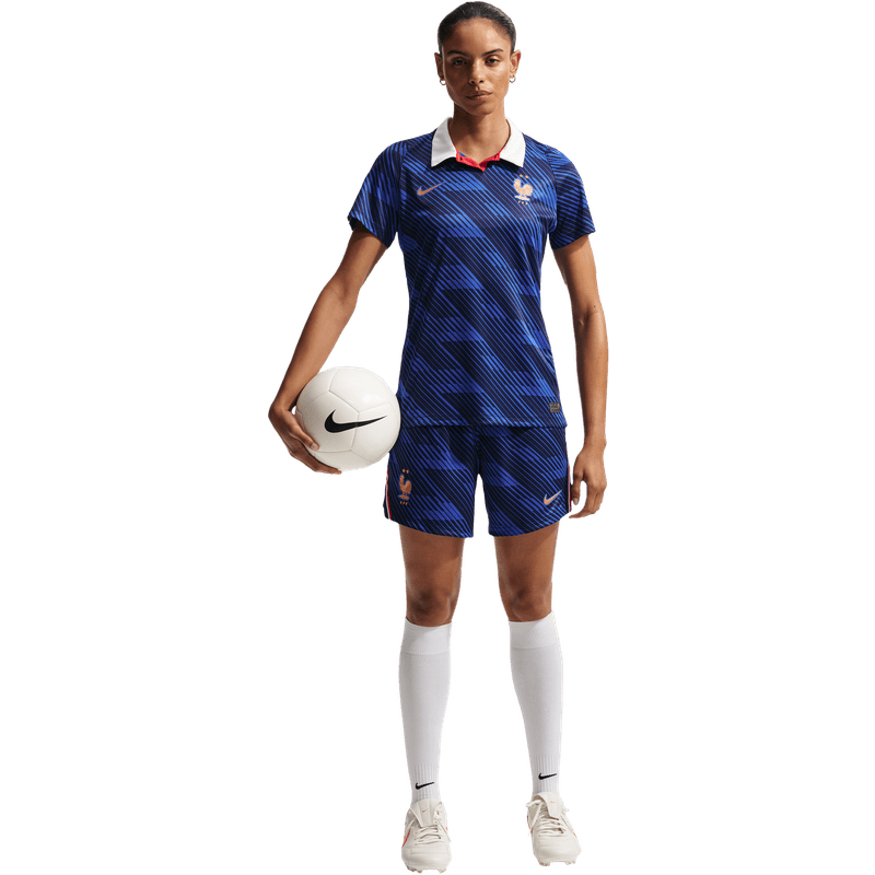耐克（NIKE）官方2026赛季法国队主场球迷版女子速干足球短裤体验分享(图1)