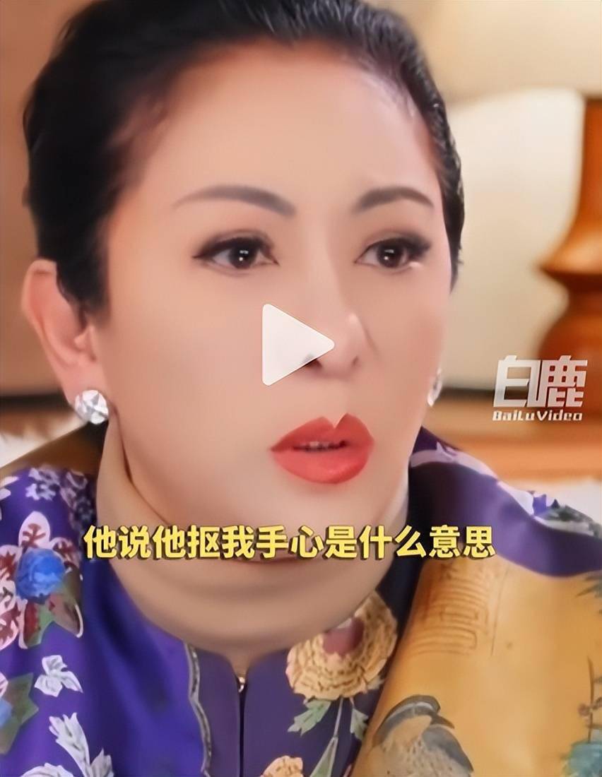 向太自曝隐私又翻车说向华强曾被女星抠手心网友：都是撒谎精