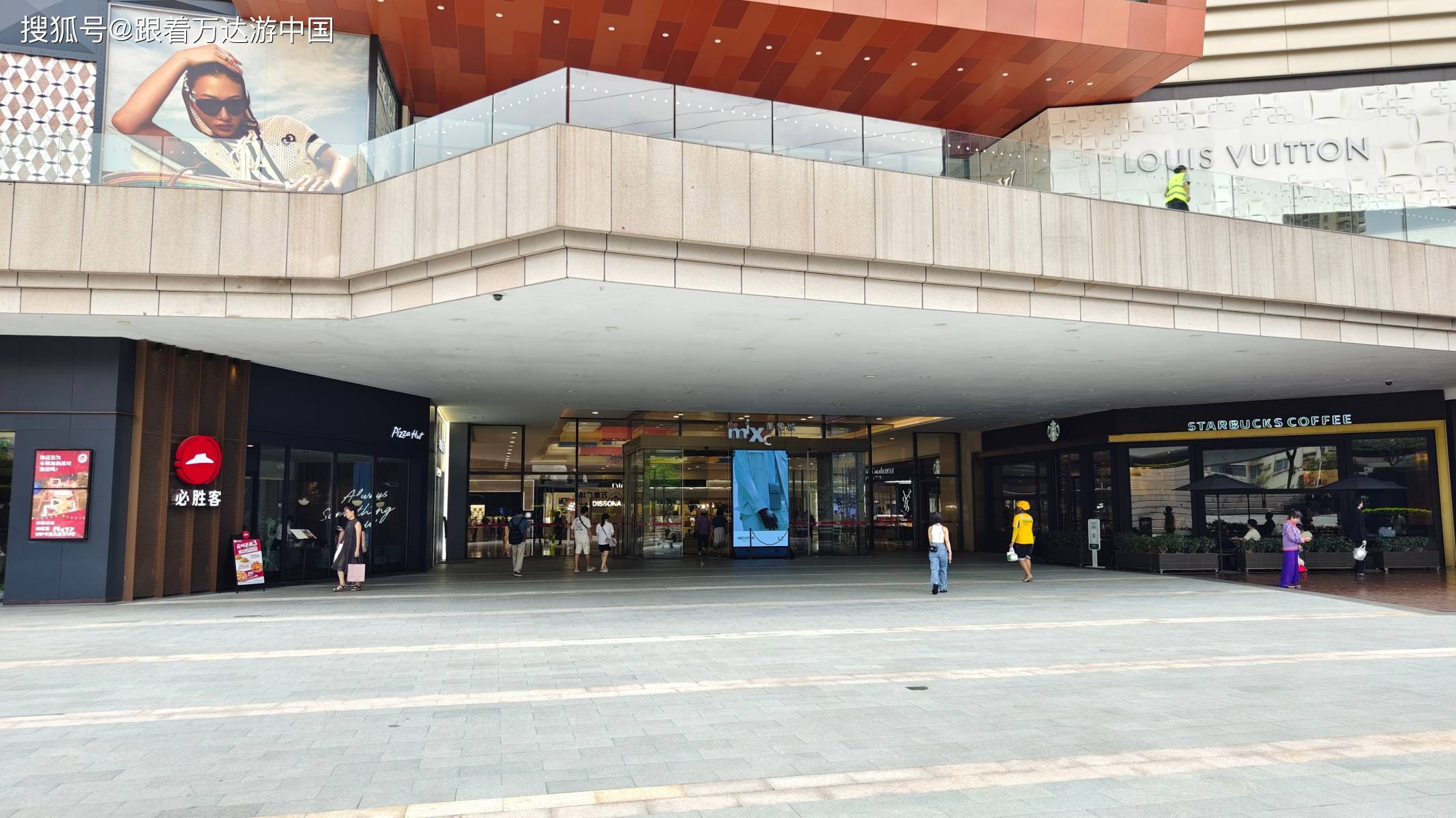 南宁万象城,规模宏大人气旺,当地综合体天花板