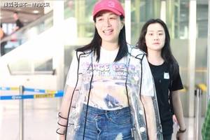 女子购买的苏菲安心裤现活虫引担忧：现场拆封验