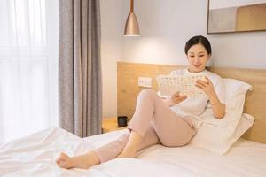 杨铭宇黄焖鸡被曝“剩菜回收”再卖：道歉千次不