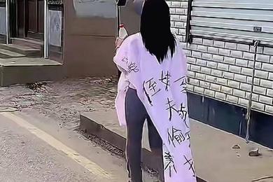 23岁双胞胎被强行拖进戒网瘾机构：遭暴力