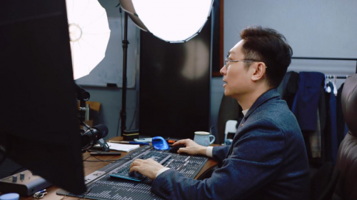 "言传身教,传递语言魅力"——全能英语韩老师(韩鹏)的教育人生_课程