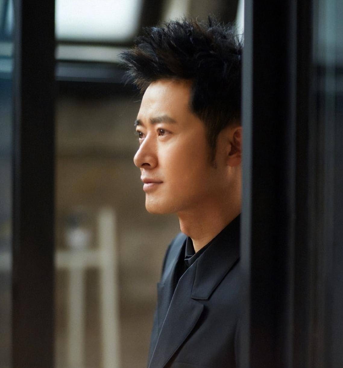 任泉:为家乡旅游助力,系第一个为"尔滨"打call的黑龙江籍艺人_大火