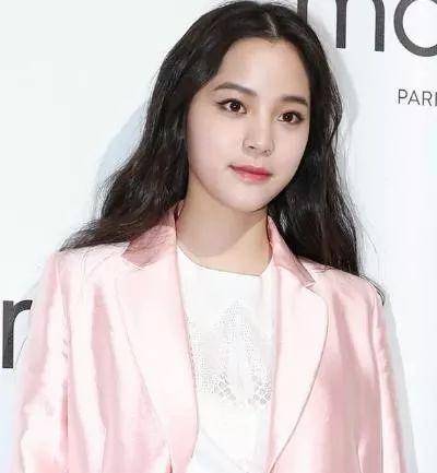 iu,歐陽娜娜,譚松韻的鼻子塌,為什麼還這麼好看?_鼻樑_五官_地方